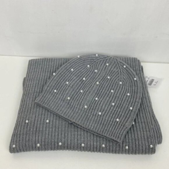 NWT J.Crew Factory OS Gray Ribbed Scarf & NWOT Beanie Hat Embellished Pearls - Picture 1 of 9